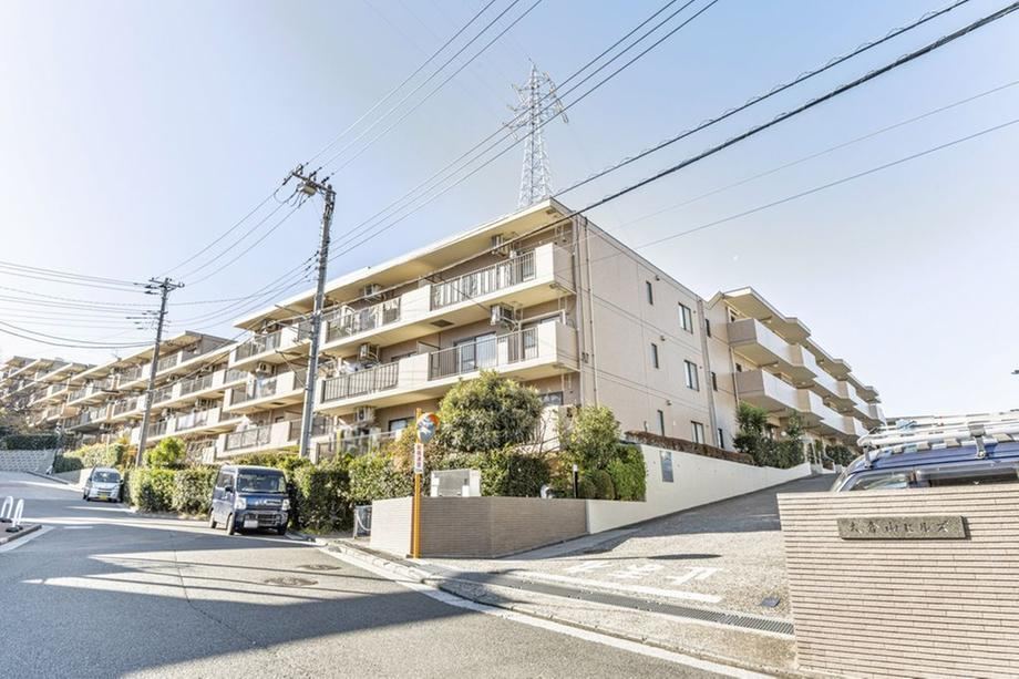 3LDK apartment in Tsurumi Ward, Yokohama, Kanagawa - Photo 1