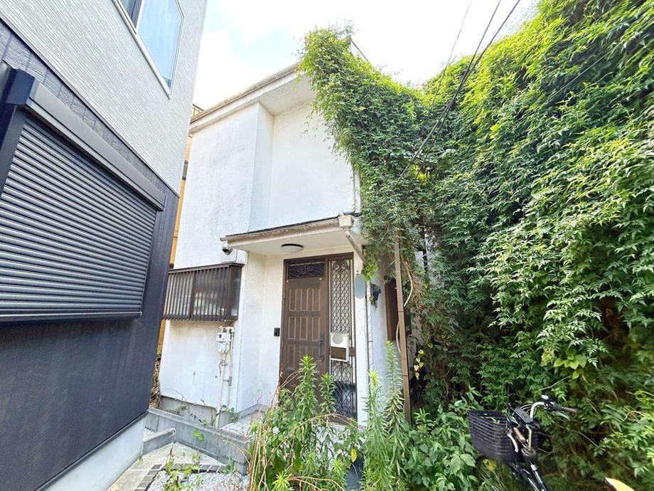 2LDK house in Tsurumi Ward, Yokohama, Kanagawa - Photo 1
