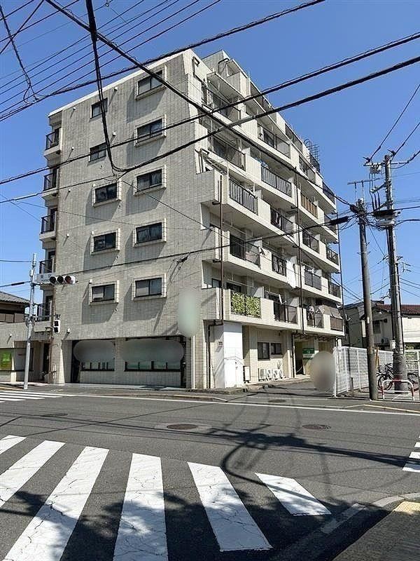2LDK apartment in Akishima, Tokyo - Photo 1