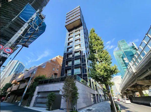 3LDK apartment in Minato Ward, Tokyo - Photo 1
