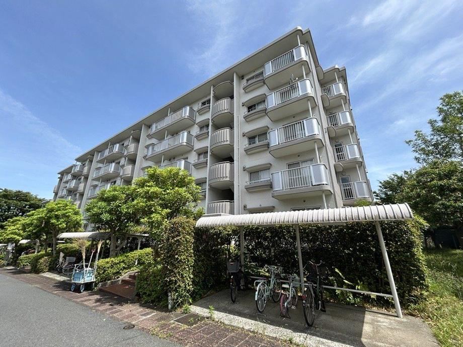 4LDK apartment in Isogo Ward, Yokohama, Kanagawa - Photo 1