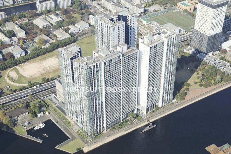 4LDK apartment in Minato Ward, Tokyo - Photo 1