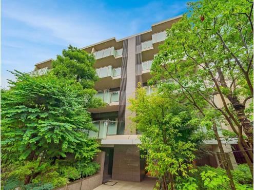 3LDK apartment in Setagaya Ward, Tokyo - Photo 1