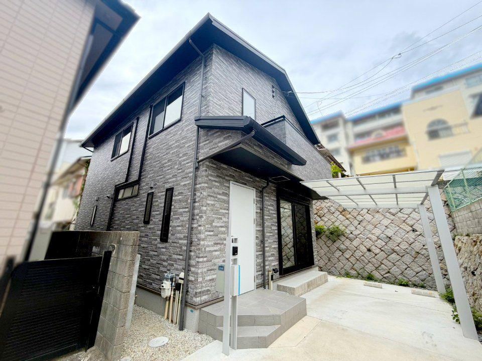 4LDK house in Nada Ward, Kobe, Hyogo - Photo 1
