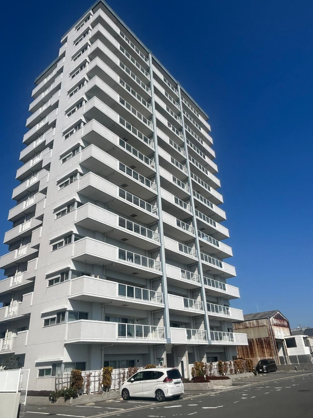 3LDK apartment in Nishi Ward, Hiroshima - Photo 1