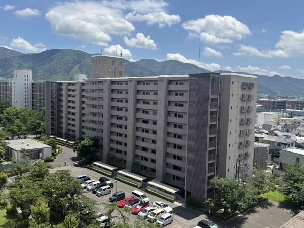 3DK apartment in Yamashina Ward, Kyoto - Photo 1