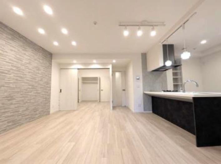 3LDK apartment in Hanamigawa Ward, Chiba - Photo 1