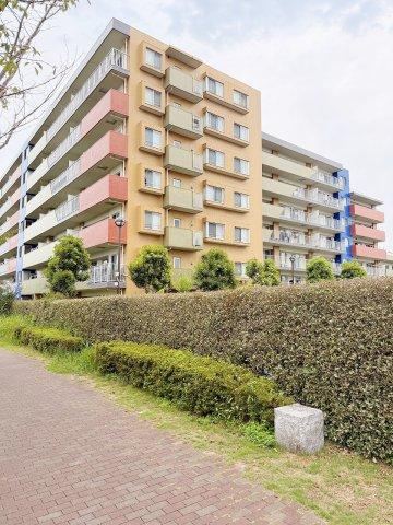 2LDK apartment in Kuki, Saitama - Photo 1