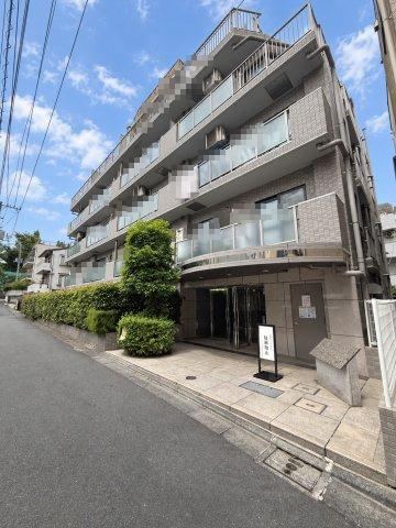 3LDK apartment in Bunkyo Ward, Tokyo - Photo 1