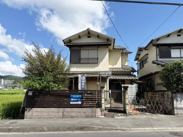 5DK house in Takatsuki, Osaka - Photo 1