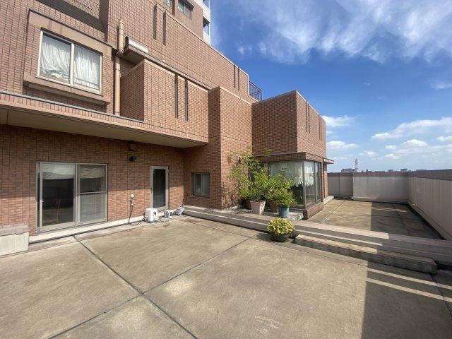4LDK apartment in Chita, Aichi - Photo 1