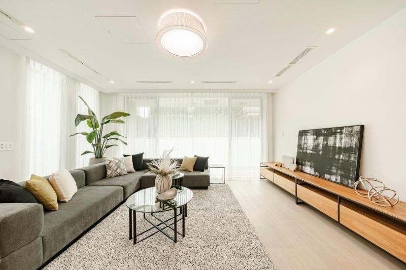 3LDK apartment in Minato Ward, Tokyo - Photo 1