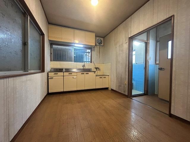 3K house in Joto Ward, Osaka - Photo 1
