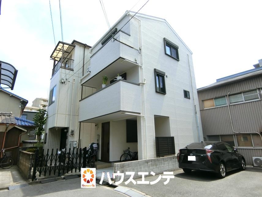 3DK+S house in Suita, Osaka - Photo 1