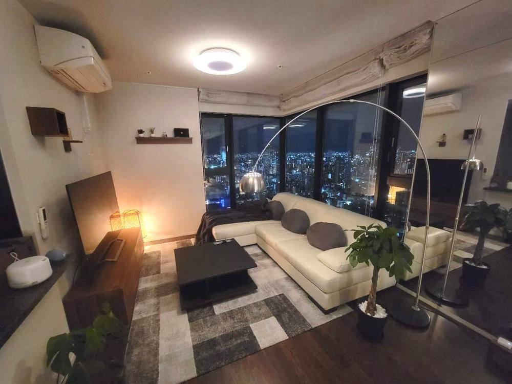 2LDK apartment in Kita Ward, Osaka - Photo 1