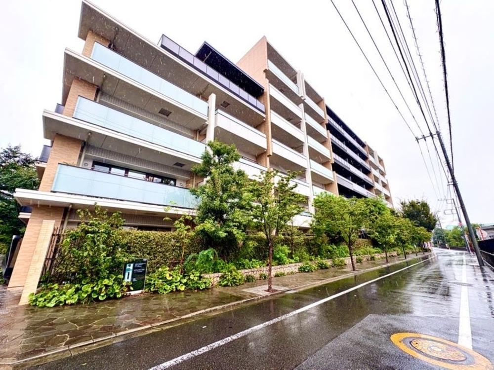 3LDK+S apartment in Musashino, Tokyo - Photo 1