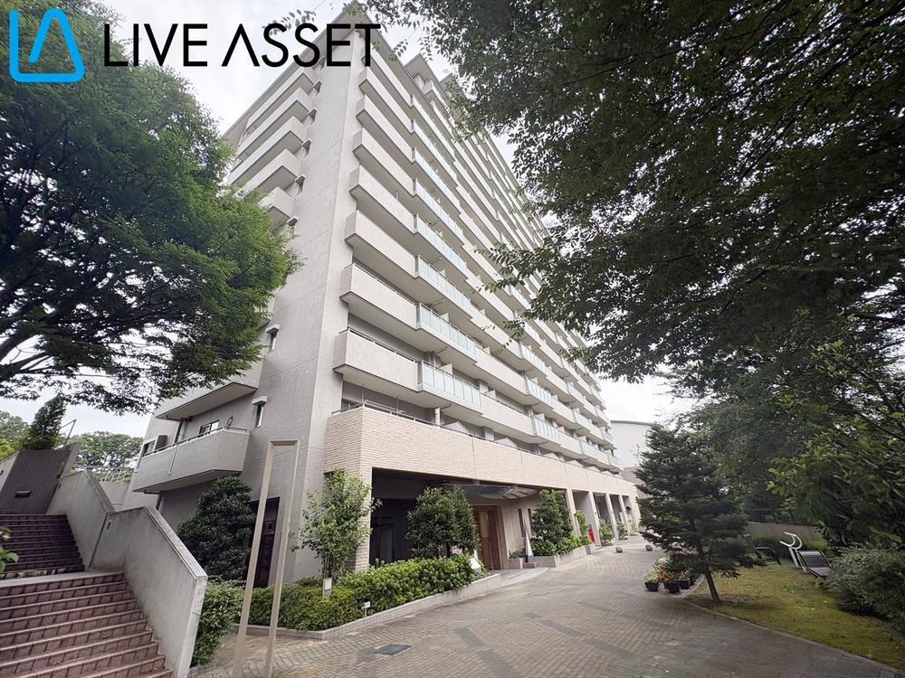 2LDK+S apartment in Aoba Ward, Sendai, Miyagi - Photo 1