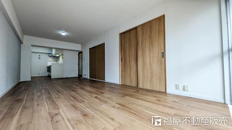 4LDK apartment in Himeji, Hyogo - Photo 1