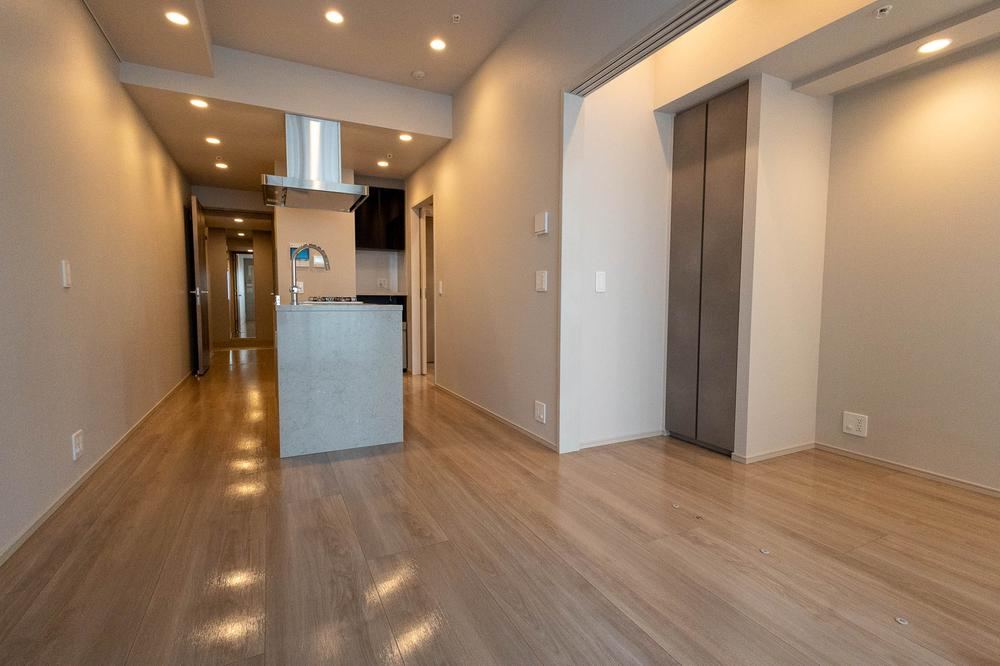 2LDK apartment in Shinagawa Ward, Tokyo - Photo 1