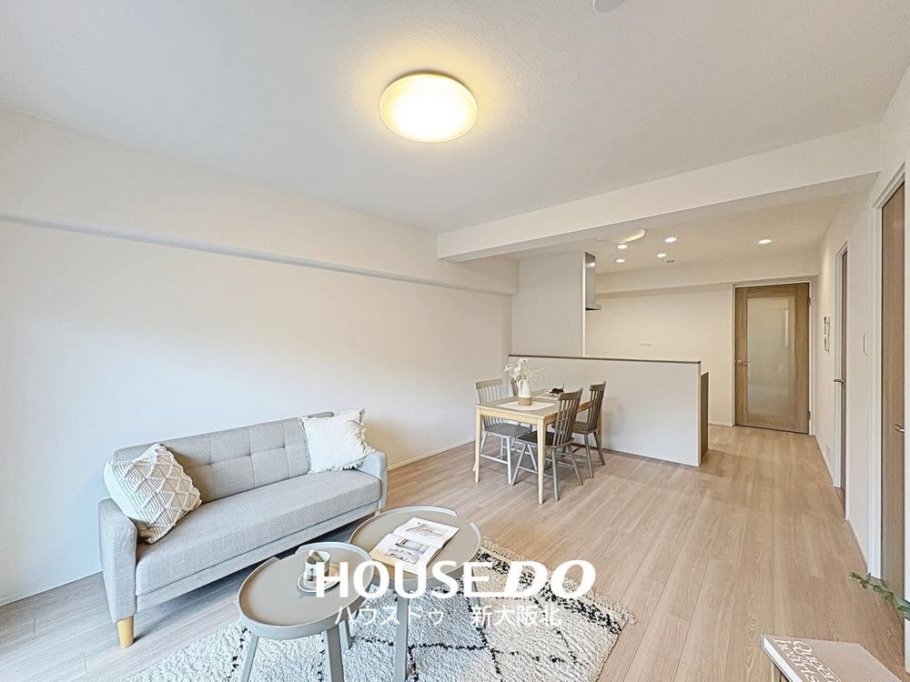 3LDK+S apartment in Suita, Osaka - Photo 1