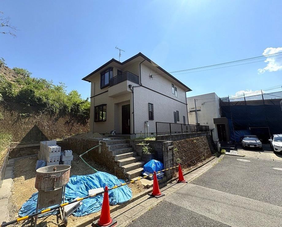 4LDK house in Kawanishi, Hyogo - Photo 1