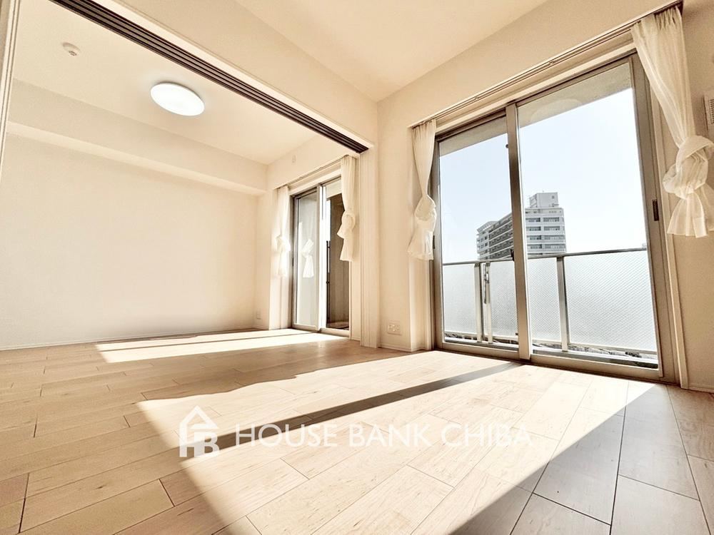 2LDK apartment in Funabashi, Chiba - Photo 1