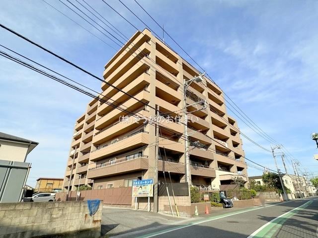4LDK apartment in Soka, Saitama - Photo 1