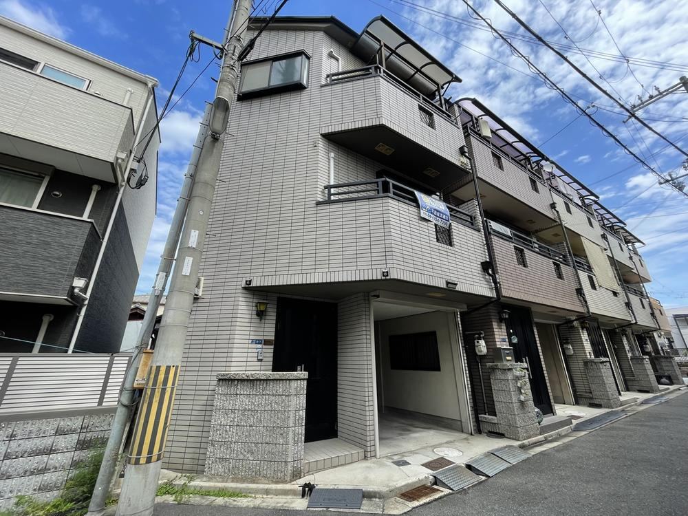 4DK house in Nishiyodogawa Ward, Osaka - Photo 1