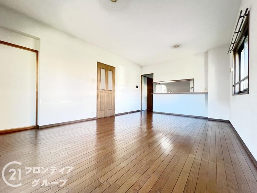 4LDK apartment in Nishi Ward, Kobe, Hyogo - Photo 1