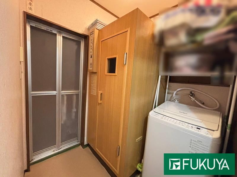 5DK house in Tsurumi Ward, Osaka - Photo 1