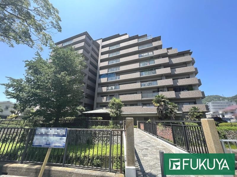 3LDK apartment in Nagata Ward, Kobe, Hyogo - Photo 1