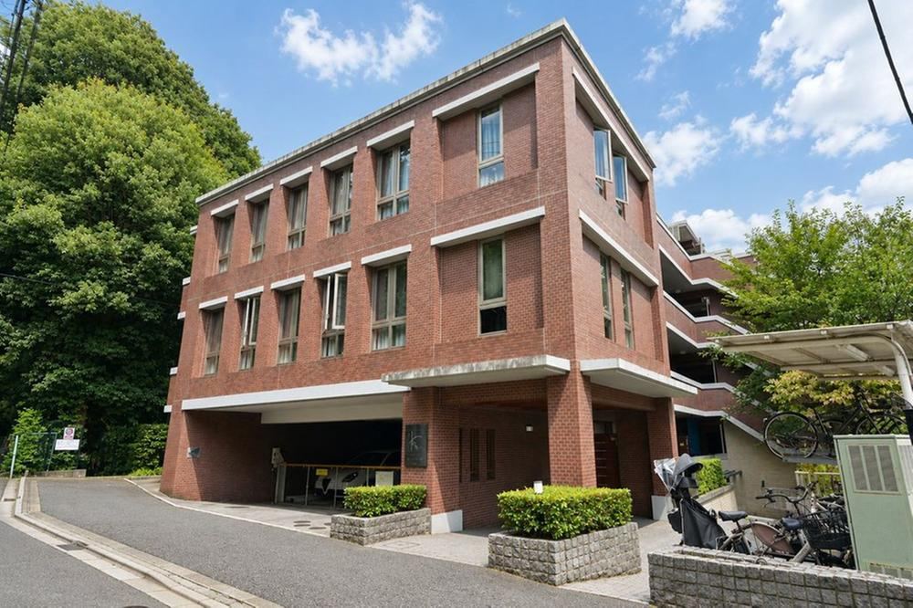 3LDK apartment in Setagaya Ward, Tokyo - Photo 1