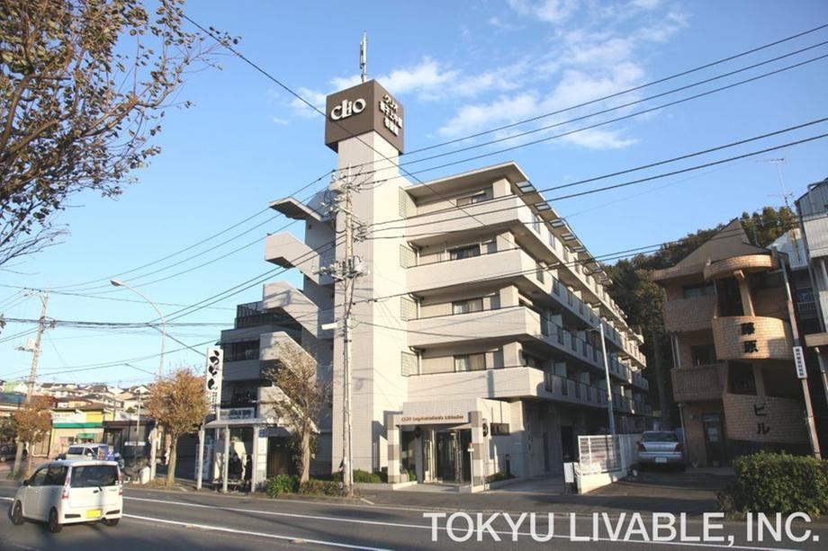 3LDK apartment in Isogo Ward, Yokohama, Kanagawa - Photo 1