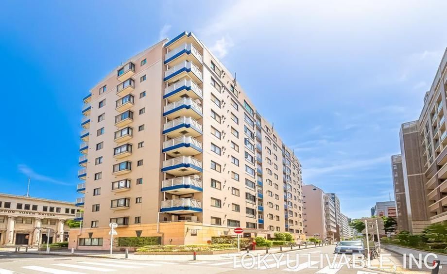 2LDK+S apartment in Naka Ward, Yokohama, Kanagawa - Photo 1