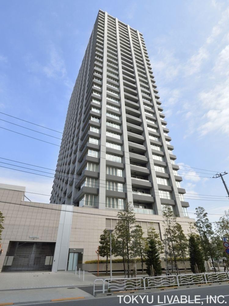 2LDK apartment in Koto Ward, Tokyo - Photo 1