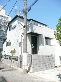 2LDK+S house in Shinjuku Ward, Tokyo - Photo 1