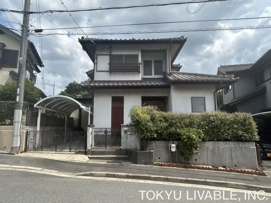 4LDK house in Mihara Ward, Sakai, Osaka - Photo 1
