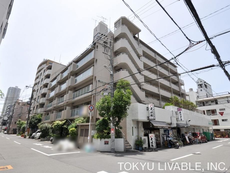 2LDK apartment in Kita Ward, Osaka - Photo 1