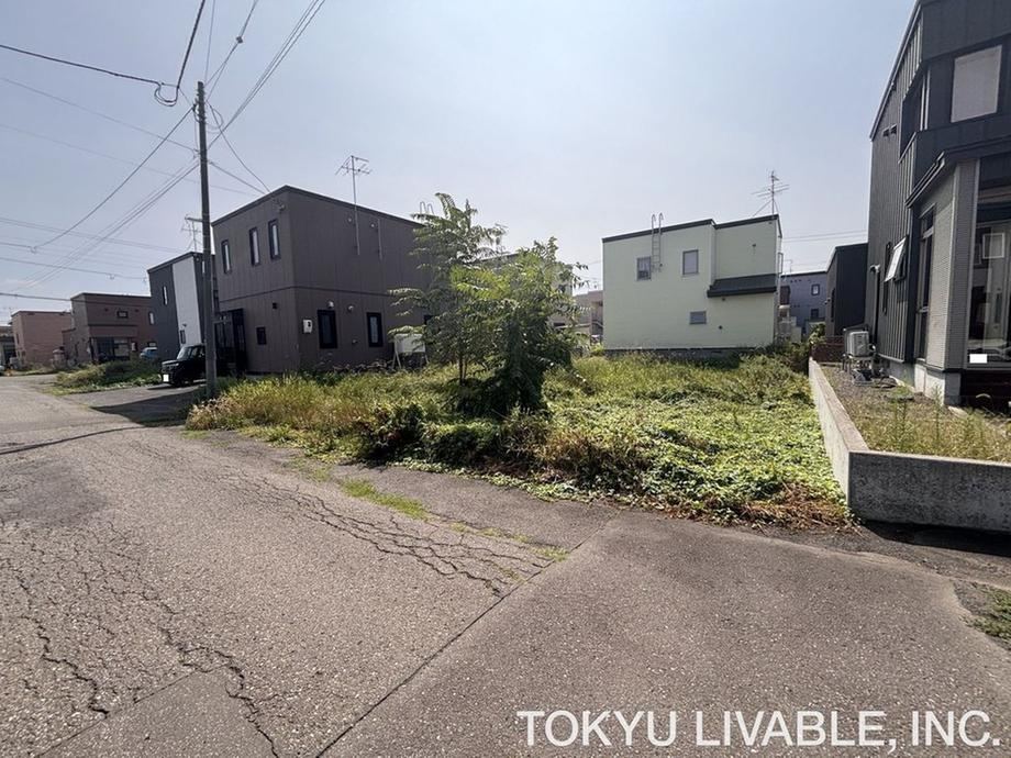 220 m² land in Kita Ward, Sapporo, Hokkaido - Photo 1