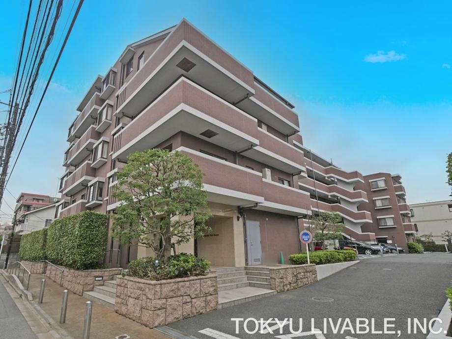 2LDK apartment in Setagaya Ward, Tokyo - Photo 1