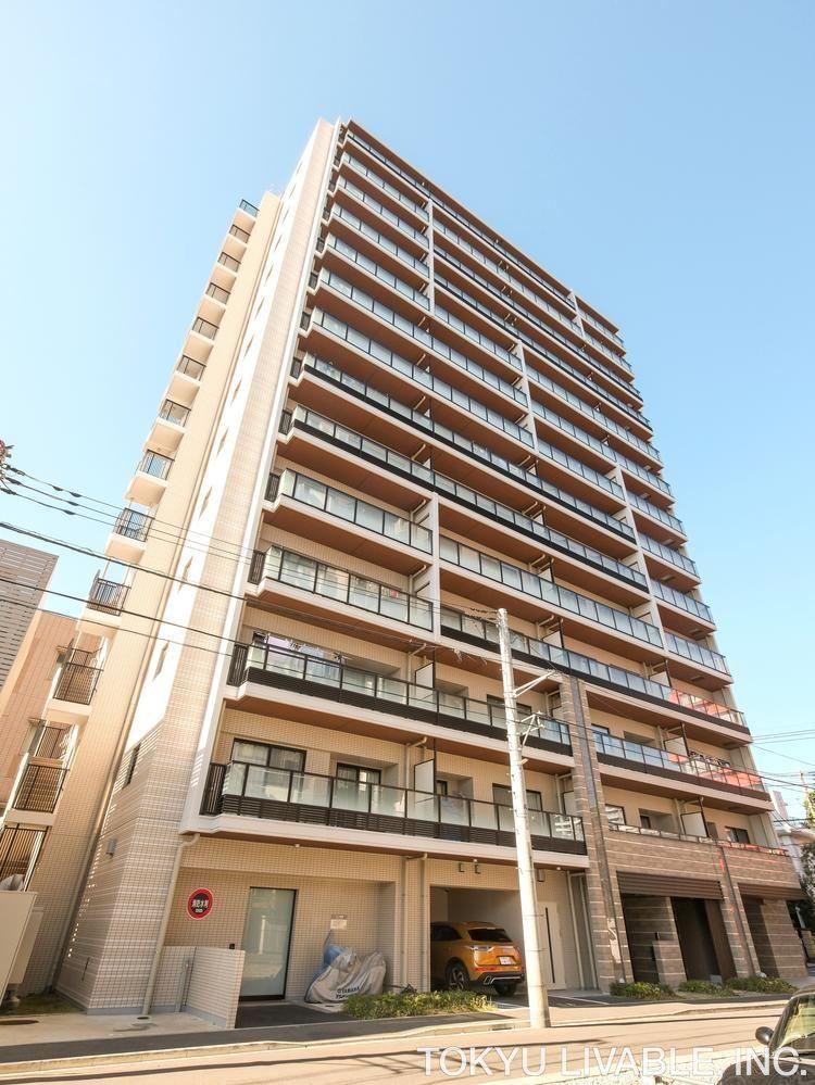 3LDK apartment in Fuchu, Tokyo - Photo 1