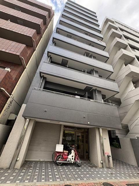 1LDK+S apartment in Meguro Ward, Tokyo - Photo 1