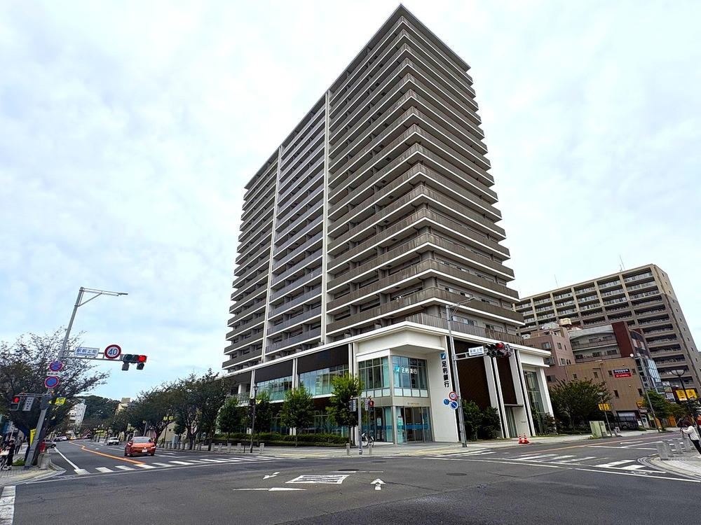 2LDK apartment in Oyama, Tochigi - Photo 1