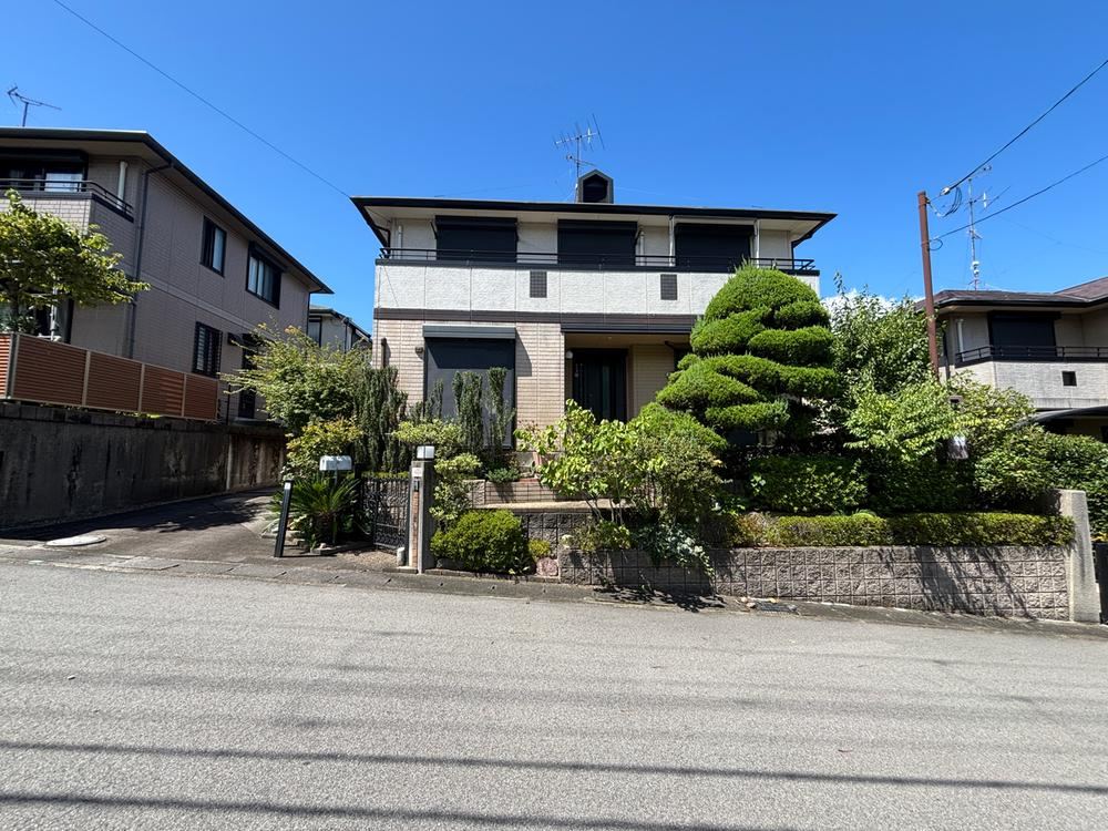 5LDK house in Uji, Kyoto - Photo 1