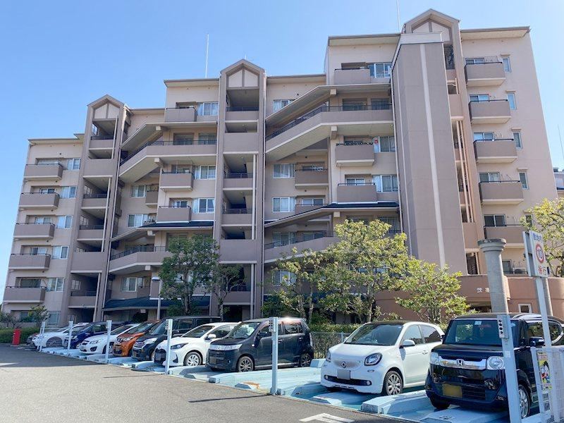 4LDK apartment in Otsu, Shiga - Photo 1