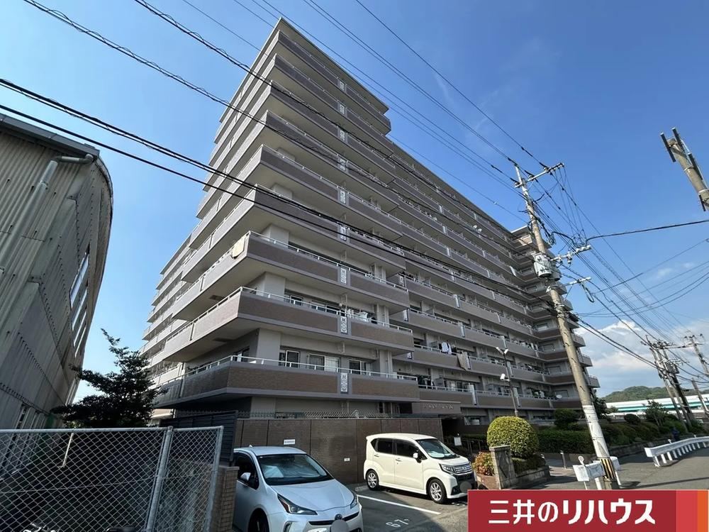 3LDK apartment in Hakata Ward, Fukuoka - Photo 1