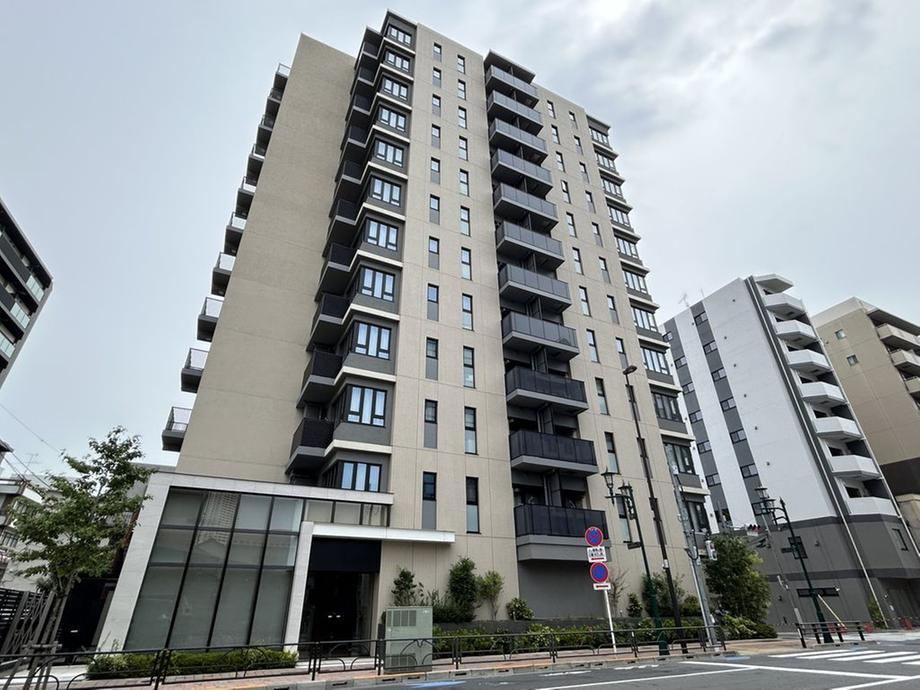 2LDK apartment in Arakawa Ward, Tokyo - Photo 1