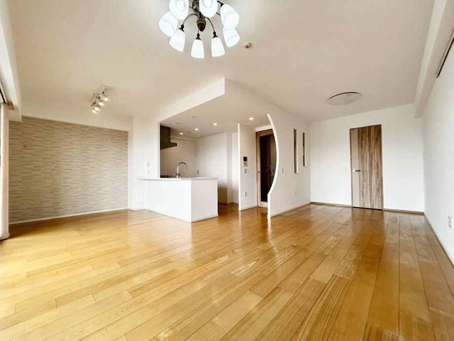 3LDK apartment in Chigasaki, Kanagawa - Photo 1
