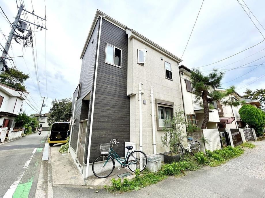 2LDK house in Komae, Tokyo - Photo 1