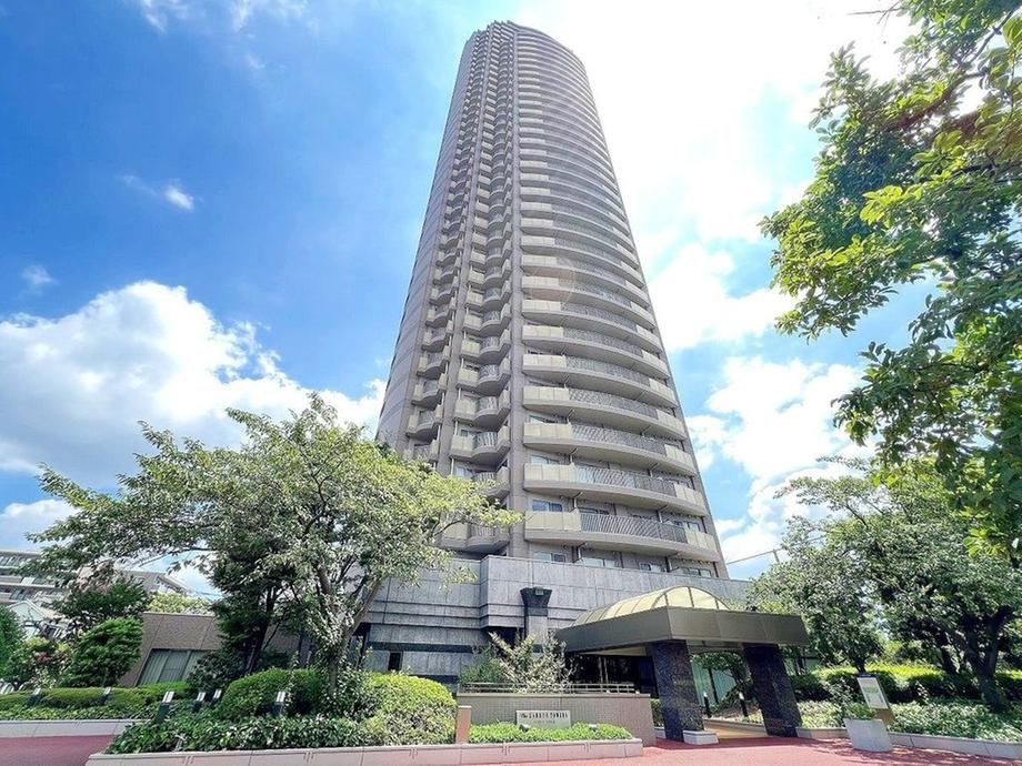 3LDK apartment in Koto Ward, Tokyo - Photo 1